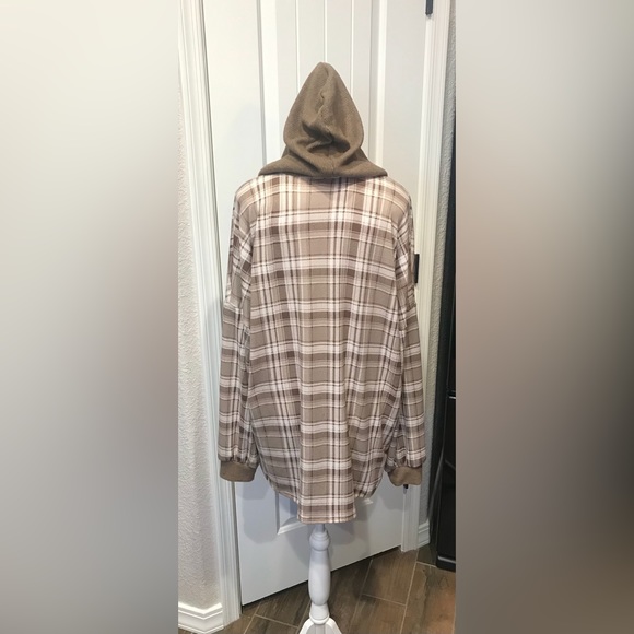 NWT Super Soft Hooded Plaid Shacket - Picture 7 of 9